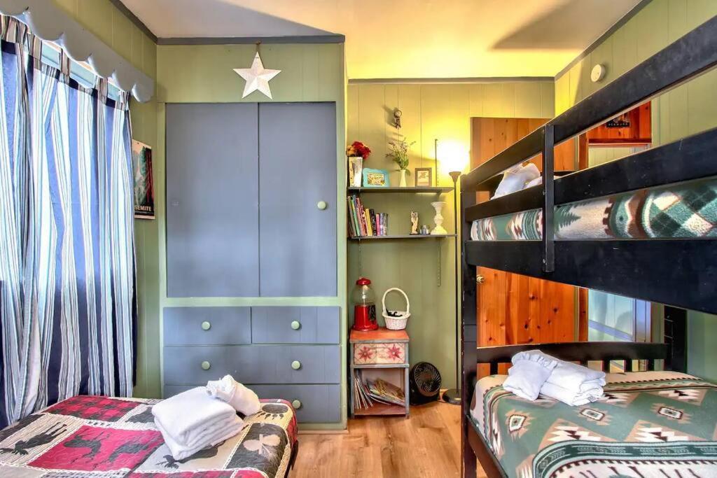 Вилла Los Osos Cozy Cabin With Private Spa And Bbq Биг Бэар Лейк Экстерьер фото