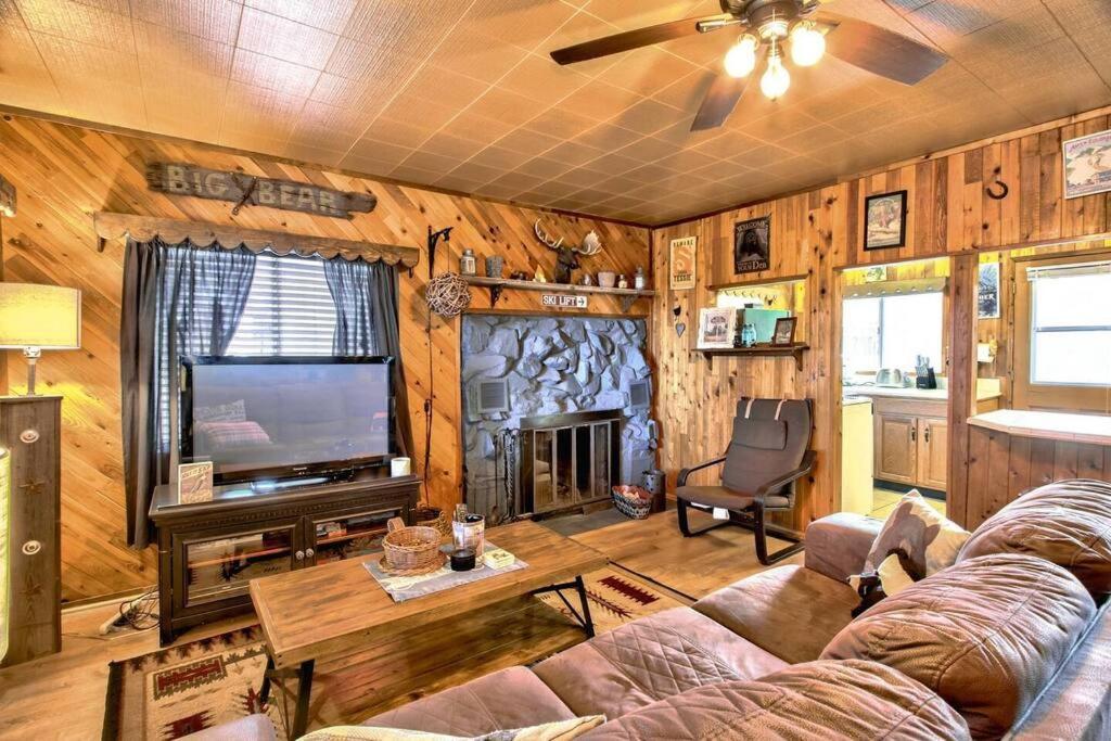 Вилла Los Osos Cozy Cabin With Private Spa And Bbq Биг Бэар Лейк Экстерьер фото